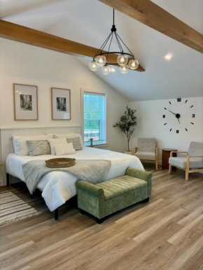 The White Creek Inn